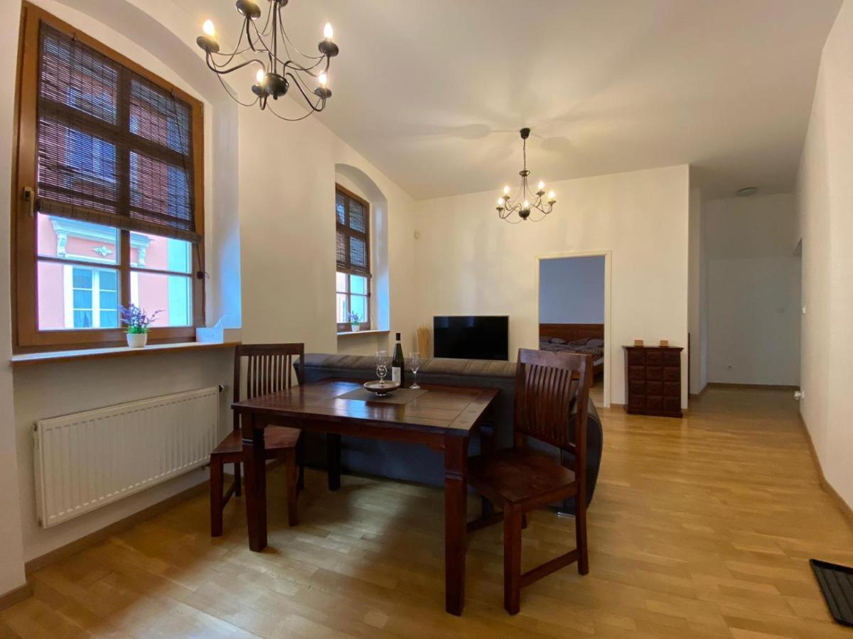 Apartman Hubertus Loket Exterior photo